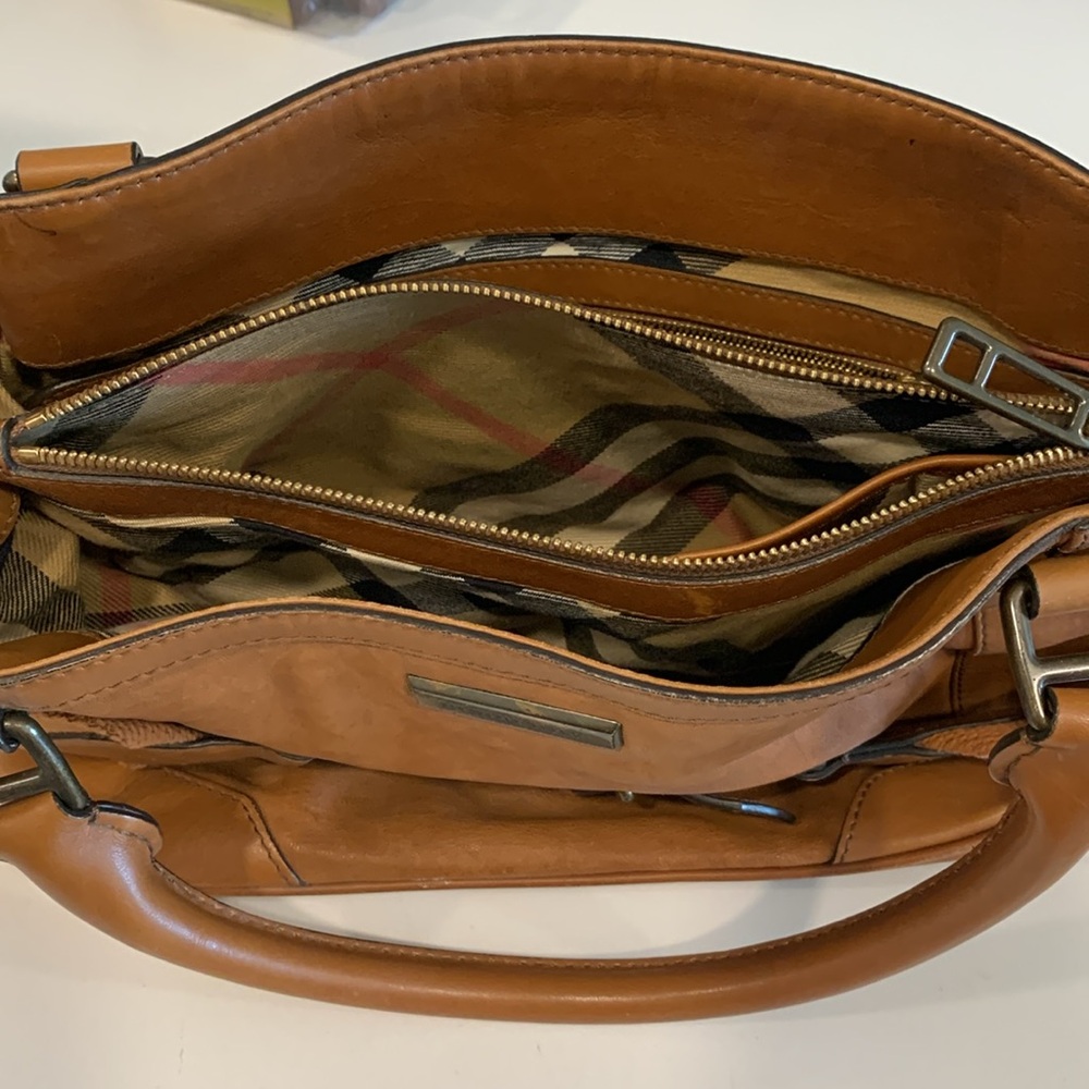 Burberry Belt Bag with Adjustable Strap - Picture 12 of 16